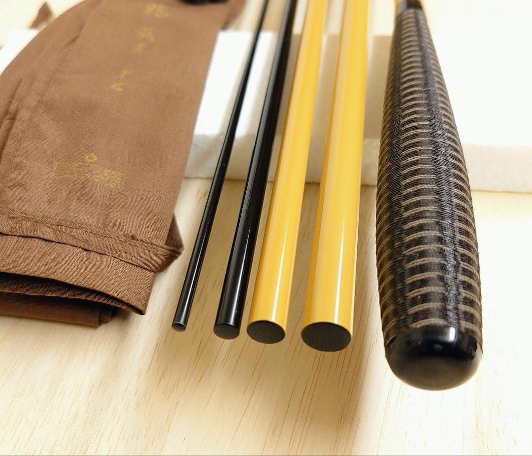 ダイワ兆弧月17尺、シマノ嵐水18尺、 ２本セット