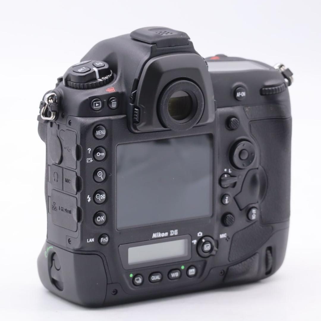 【ショット数22,128】Nikon D5 (CF-Type)