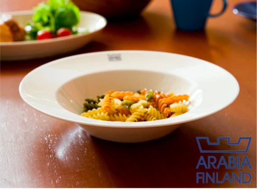 美品　ARABIAアラビア　koko ディーププレート　24センチ　4枚 リム皿