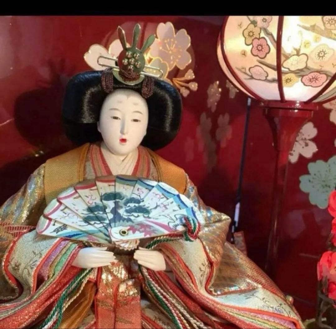【豪華朱色金色】平成ひな飾り【女雛・男雛・親王飾台・道具】【飾り台・屏風】お