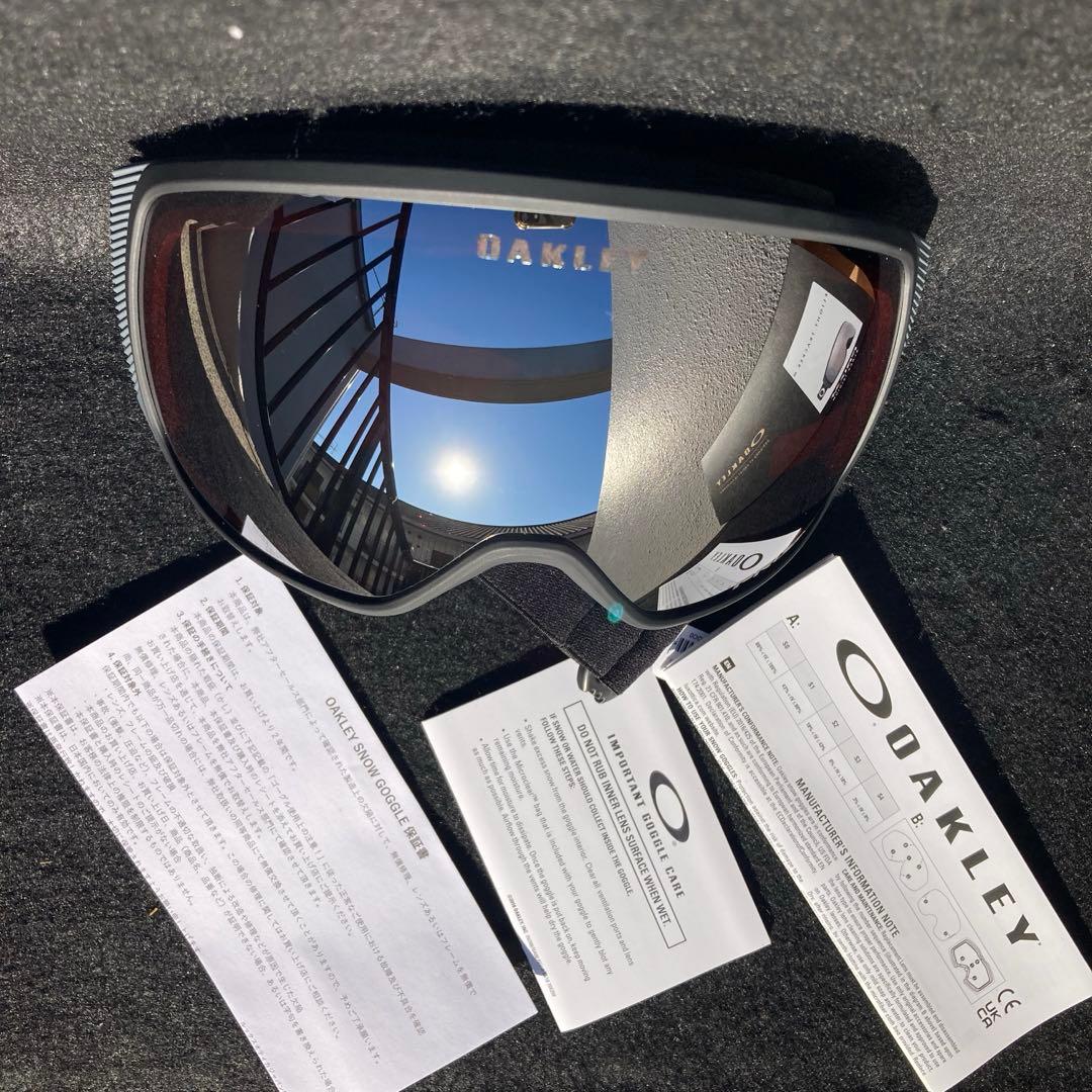 新品未使用　オークリースノーゴーグル　オークリーゴーグル　フライトトラッカーM