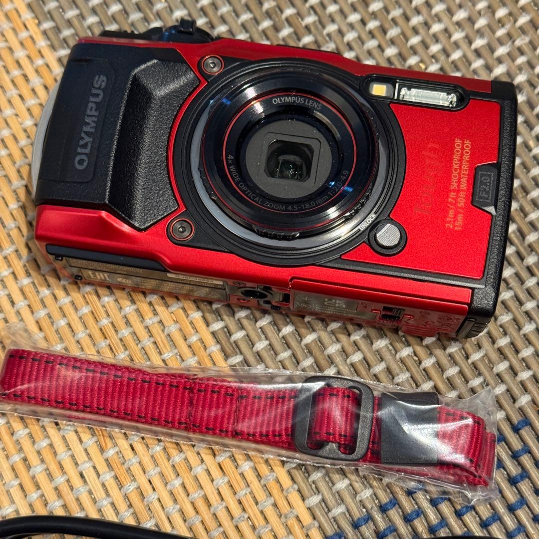 OLYMPUS Tough TG-6 レッド 本体と付属品