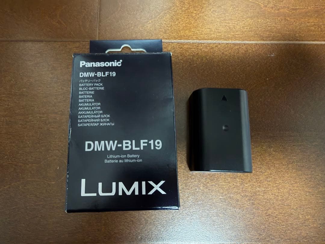 LUMIX G9 PRO 純正バッテリーグリップ・バッテリー付