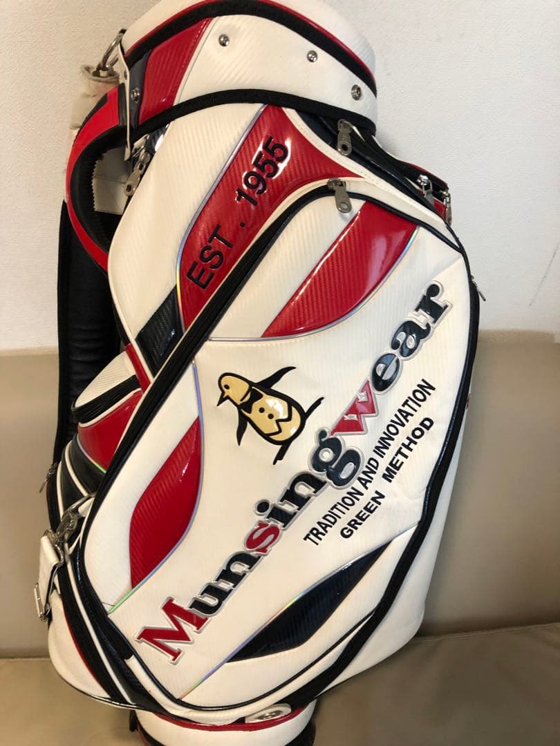 【送料込み】激安　マンシングウェア　 9.5型キャディバッグ　フードカバー付き