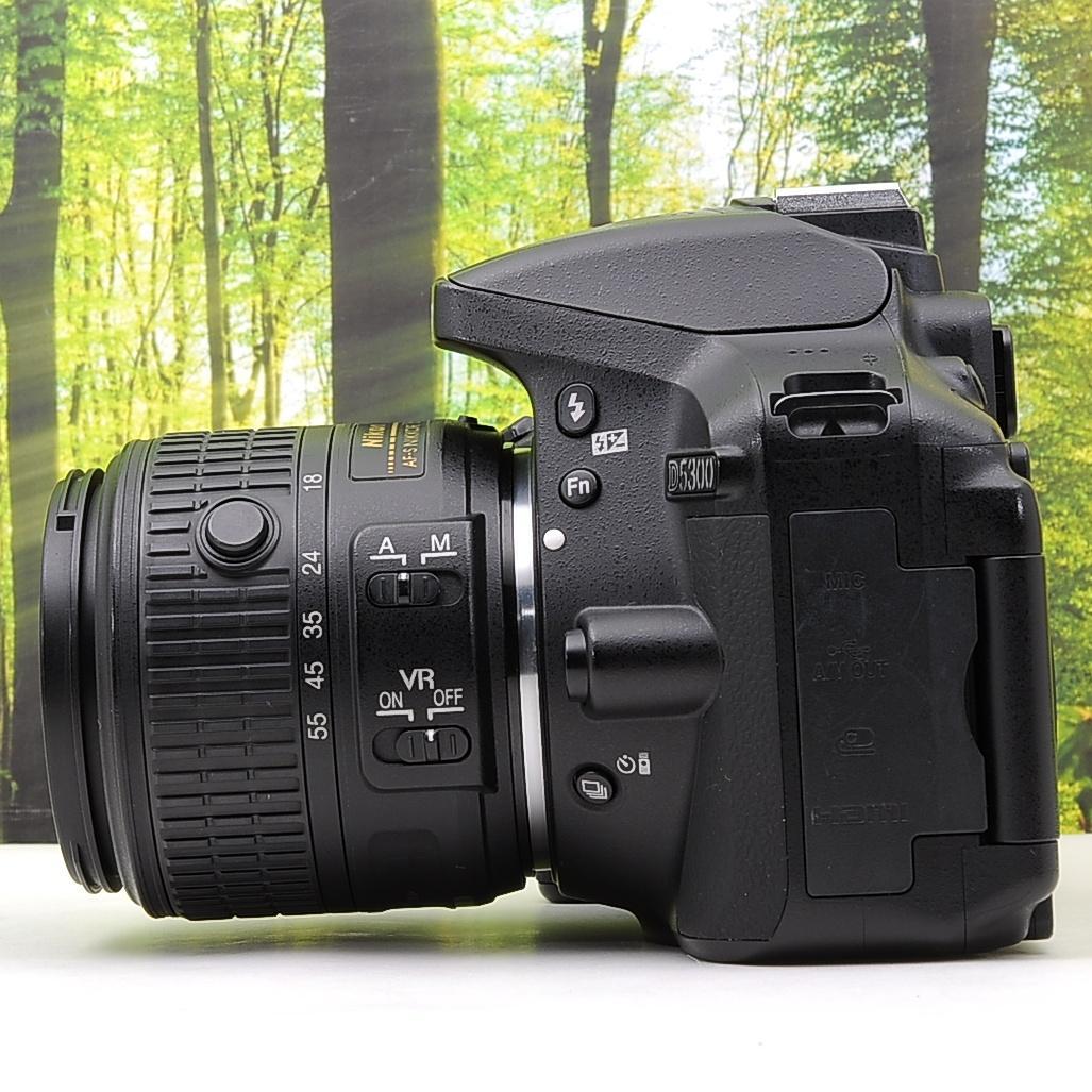 ショット数8005枚！WiFi機能付☆Nikon D5300☆初めての一眼レフに