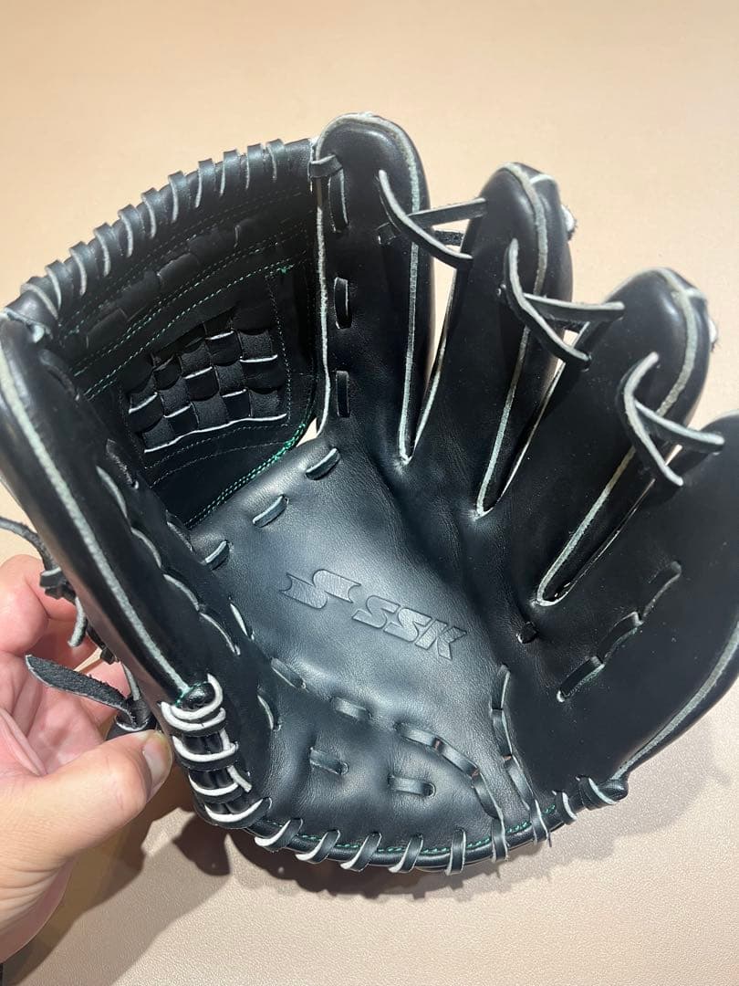 佐藤様相馬専用　【美品】　SSK 硬式　投手用グローブ