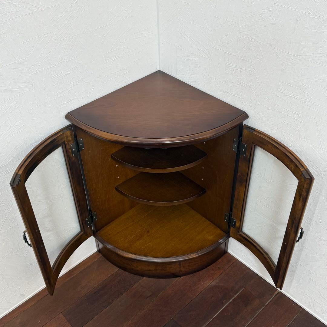 H21K20c カリモク コロニアル ガラスコーナーキャビネット