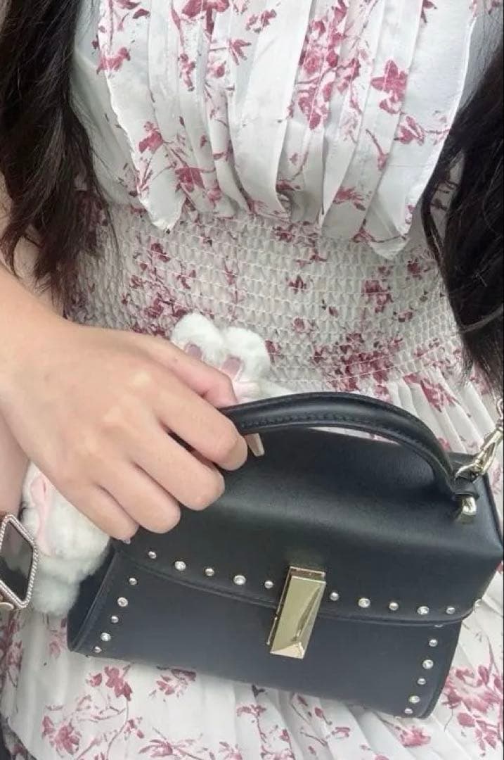 セルフォード リュタン ビジュースタッズポシェット