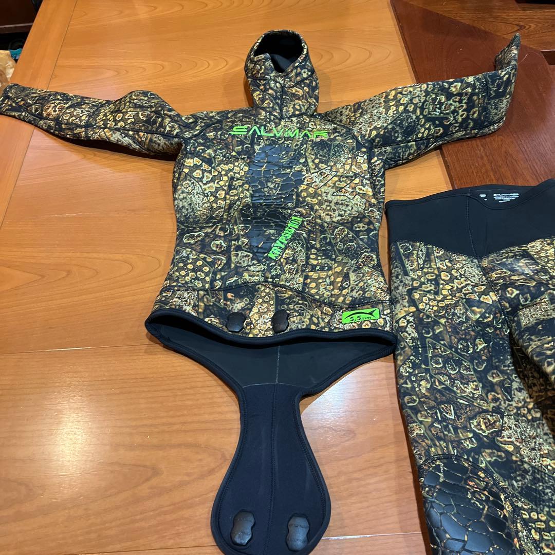 SALVIMAR フード付きウェットスーツ カモフラージュ