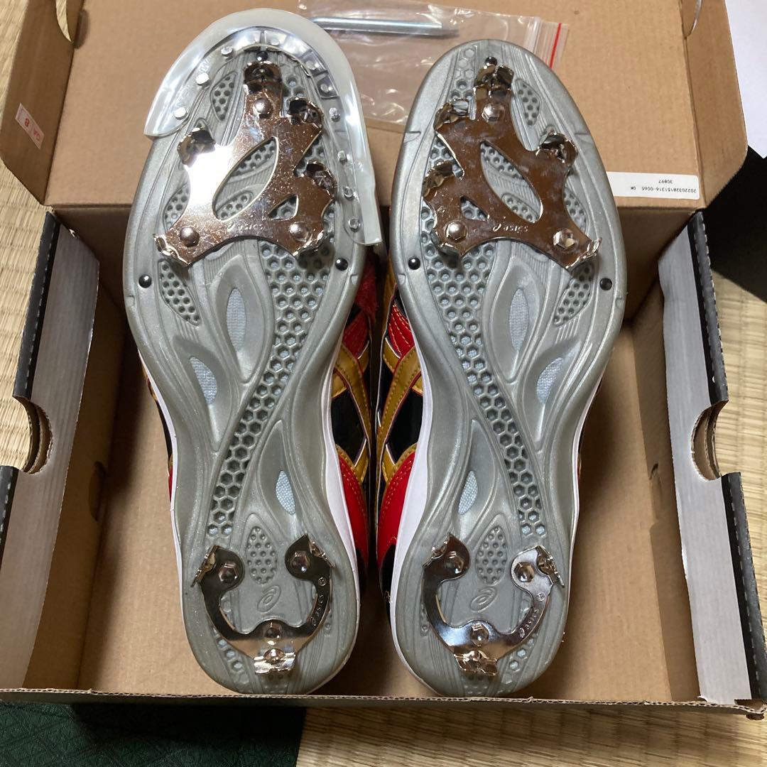 asics ゴールドステージオーダースパイク エナメルレッド/ブラック/ゴールド