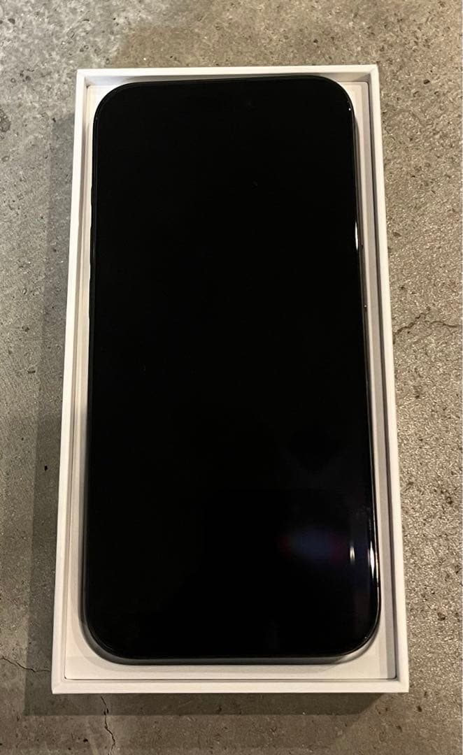 iPhone15 pro 128GB simフリー