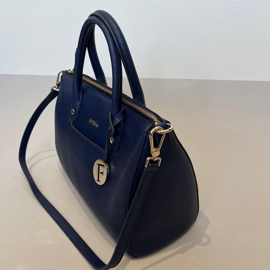FURLA ネイビーハンドバッグ
