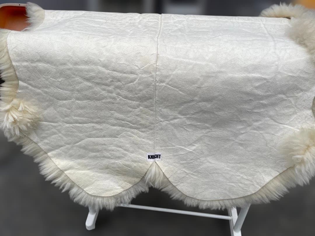 ★ KNIGHT ムートンラグ ニュージーランド 製 ウールシープスキン 羊皮