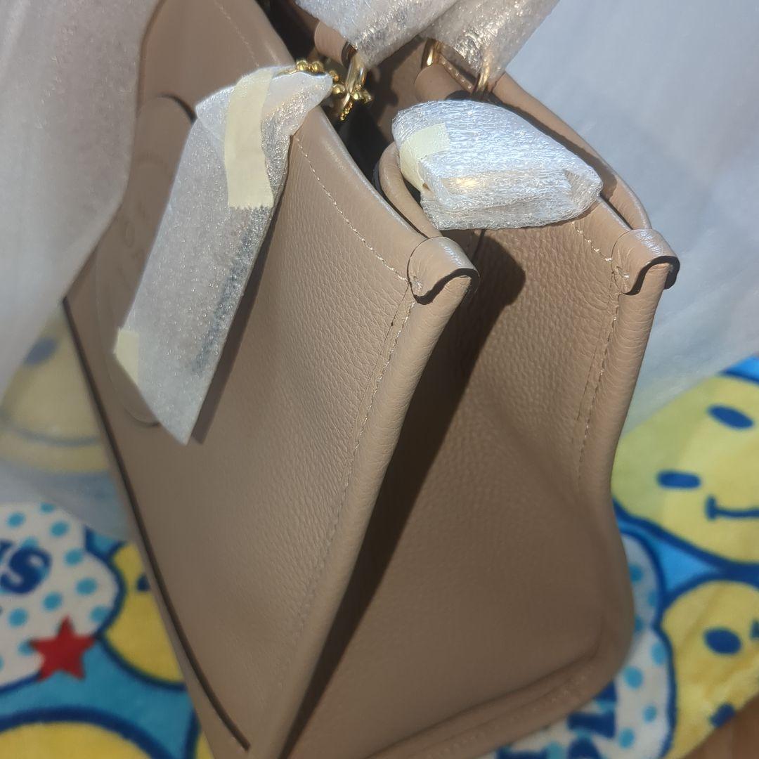 コーチ　デンプシー　キャリーオール　トートバッグ　2way レザー　ベージュ