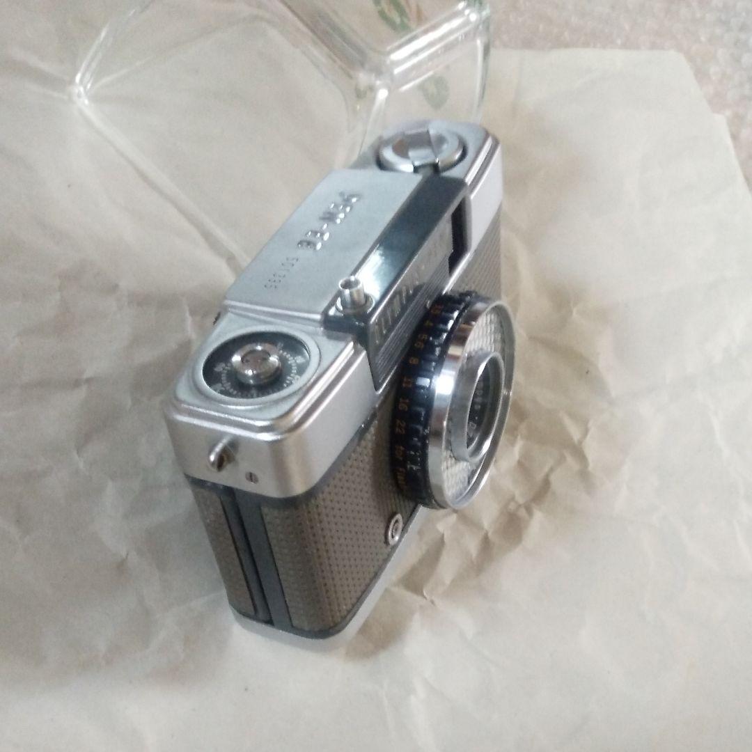 オリンパス、ペンEE・初代モデル。