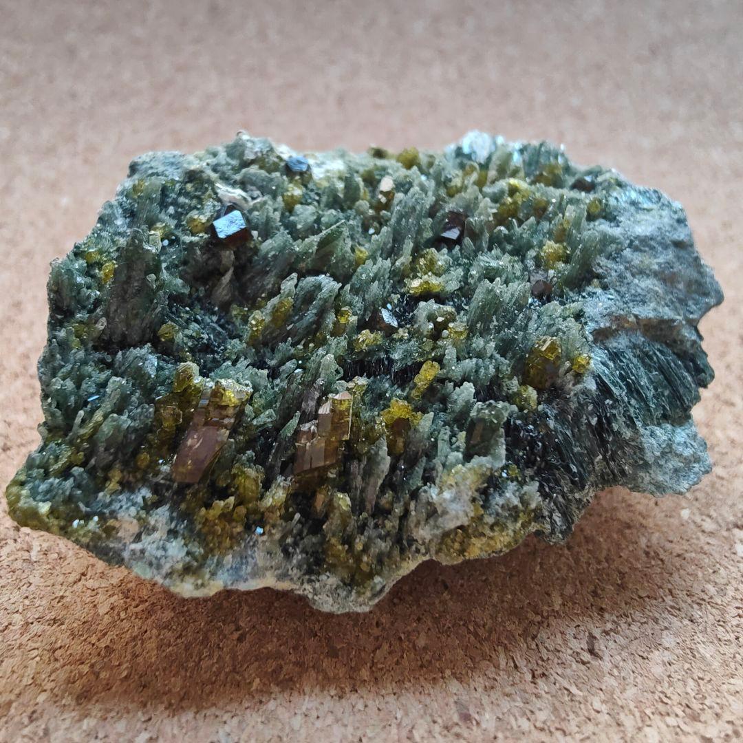 アフガニスタン産ガーネット、ダイオプサイド、エピドート　天然石、原石