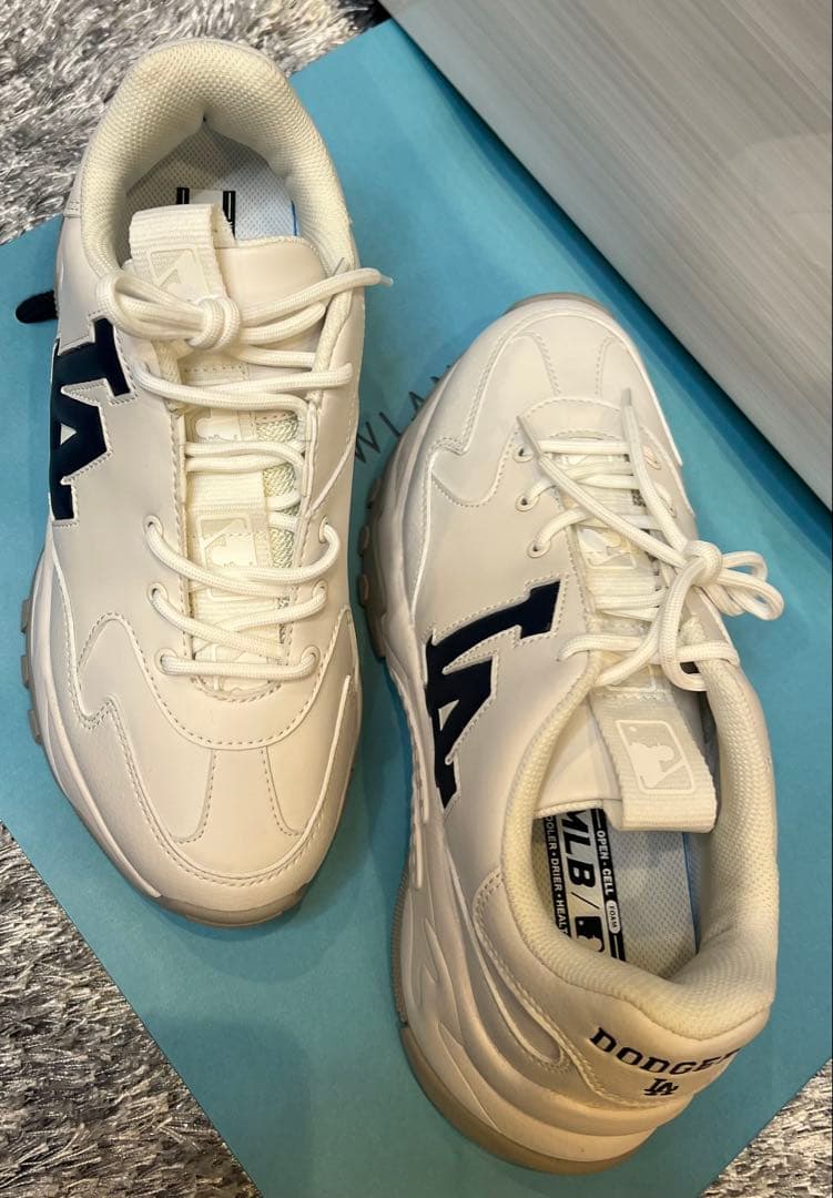 MLB LAドジャース トレーニングシューズ W8新品未使用品