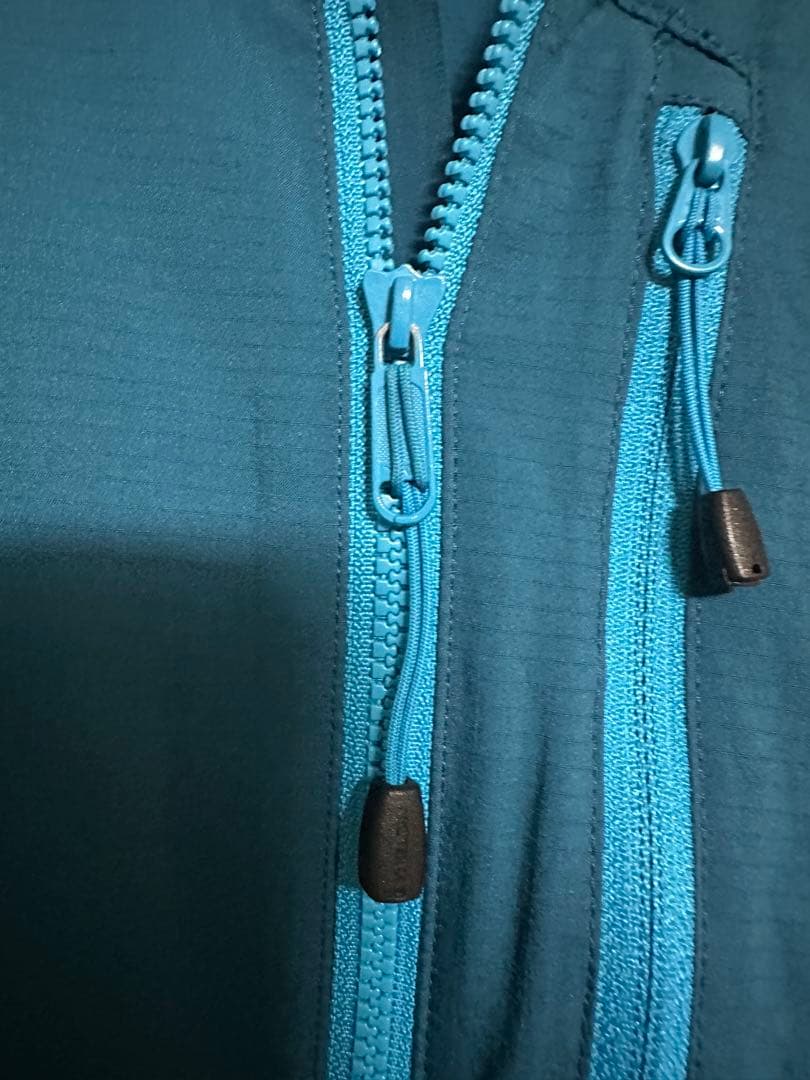 【レアカラー】Arc’teryx スコーミッシュフーディ　xs