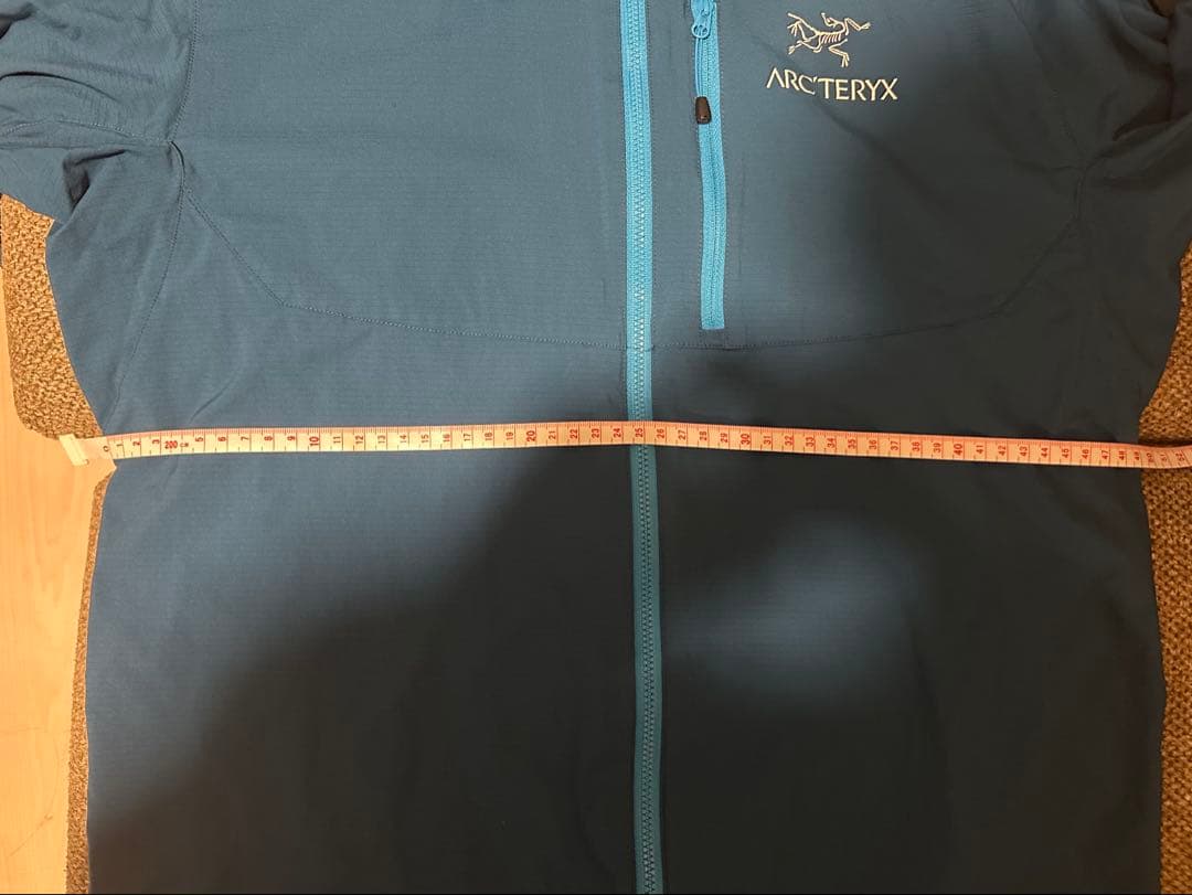 【レアカラー】Arc’teryx スコーミッシュフーディ　xs