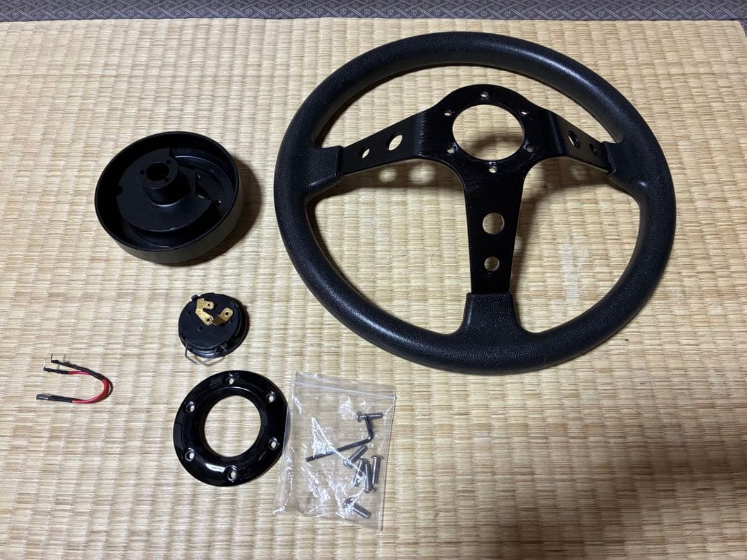 Z12 キューブ ステアリング ハンドル ボス