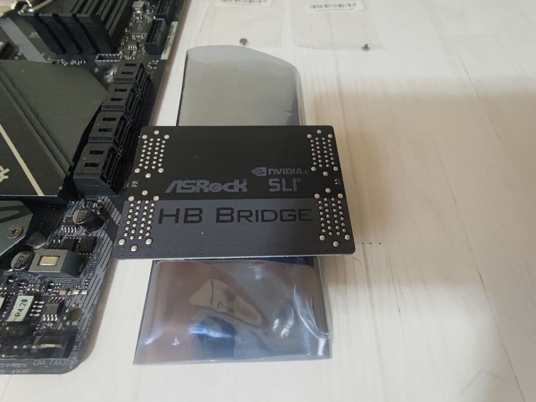 CPU CORE i5-9600K + Asrock Z390 EXTREME4