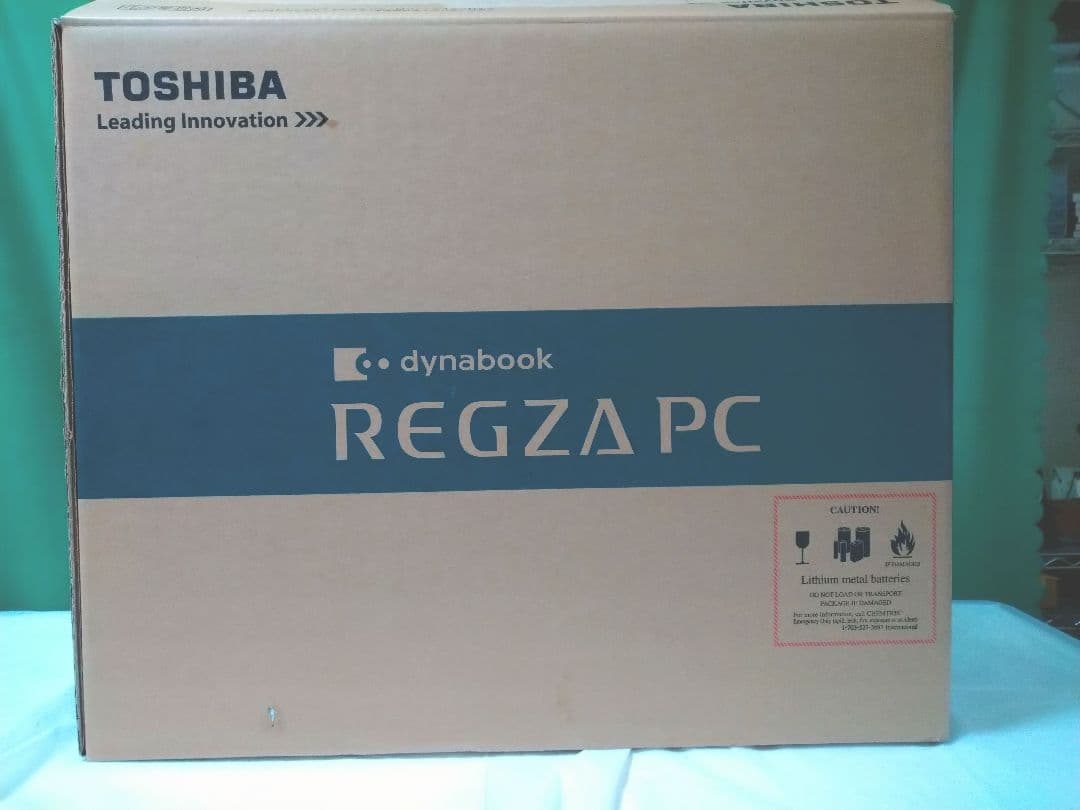 東芝パソコン 新品SSD Core i5 23型大型液晶 送料無料