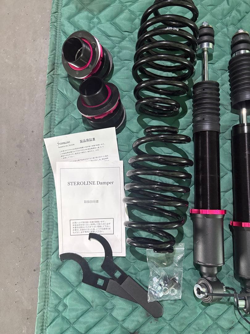 30系 プリウス フロントピロアッパー車高調 ZVW30 ZVW35