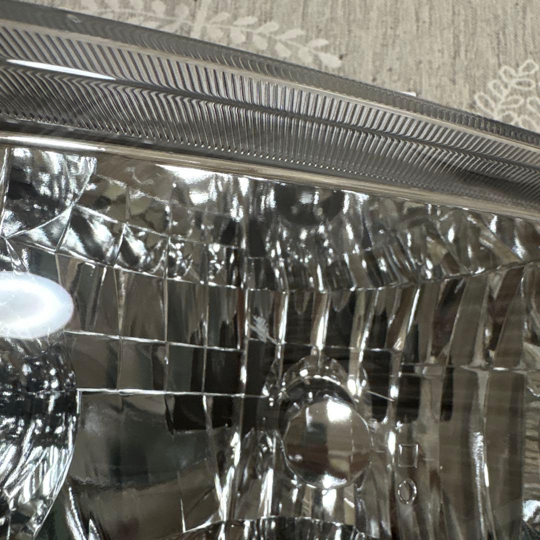 三菱ふそう　ファイター　ヘッドライト　左　ディスチャージ　たもつ