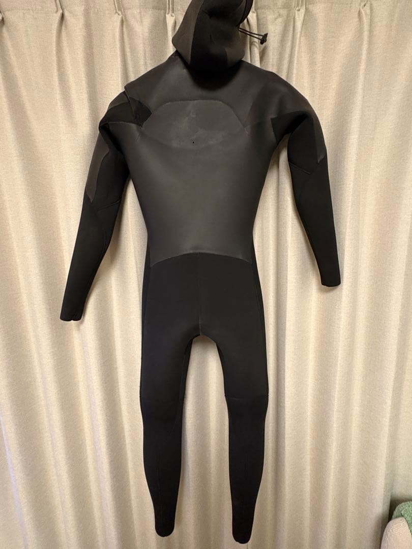 Lordish Behaviorセミドライフルスーツ5×3 mm フード付きML