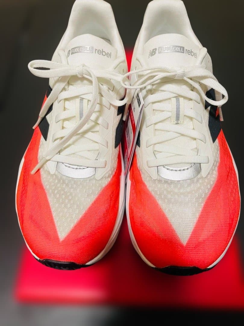 ニューバランス メンズ FuelCell Rebel v5 ランニング