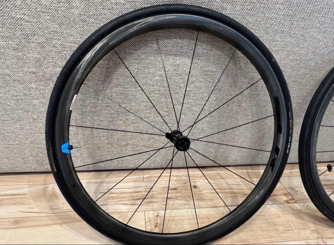 ジャイアントSLR1カーボンホイール