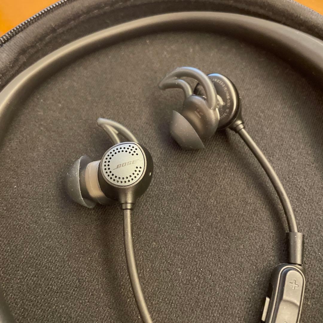 イヤホン BOSE QuietControl 30 wireless headphones