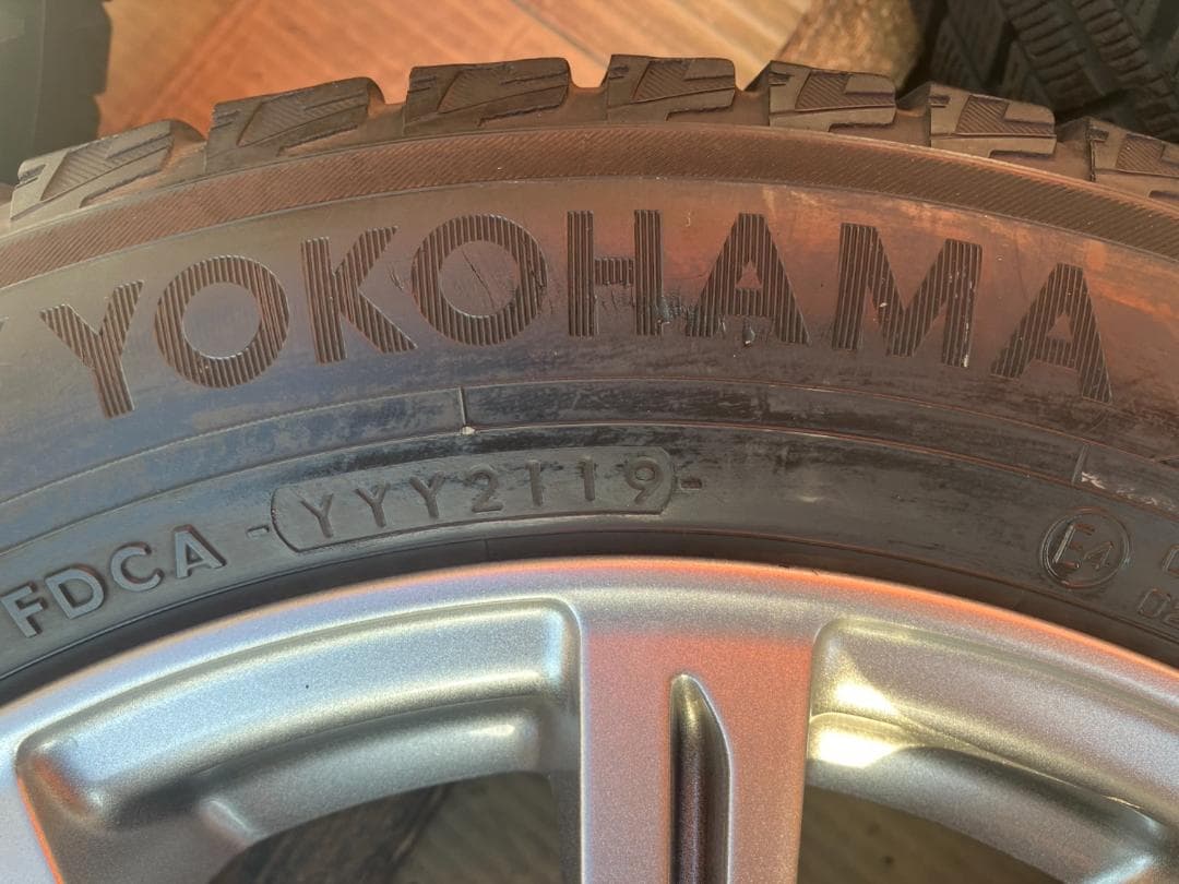 シエンタ スタッドレスセット 185/60R15 2019年製 ヨコハマ