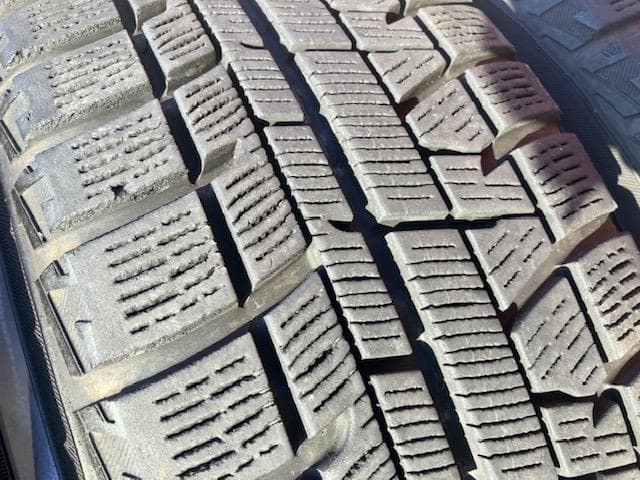 シエンタ スタッドレスセット 185/60R15 2019年製 ヨコハマ