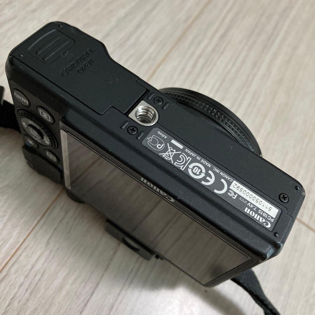 Canon PowerShot G15 本体とバッテリーチャージャー