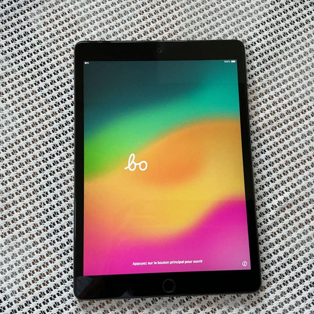 iPad 10.2インチ スペースグレー 本体