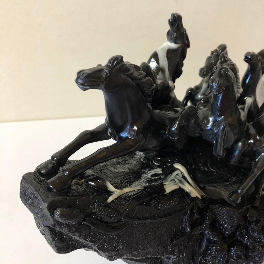 うまくいく　置物　馬　黒　C 2026 新年　午年