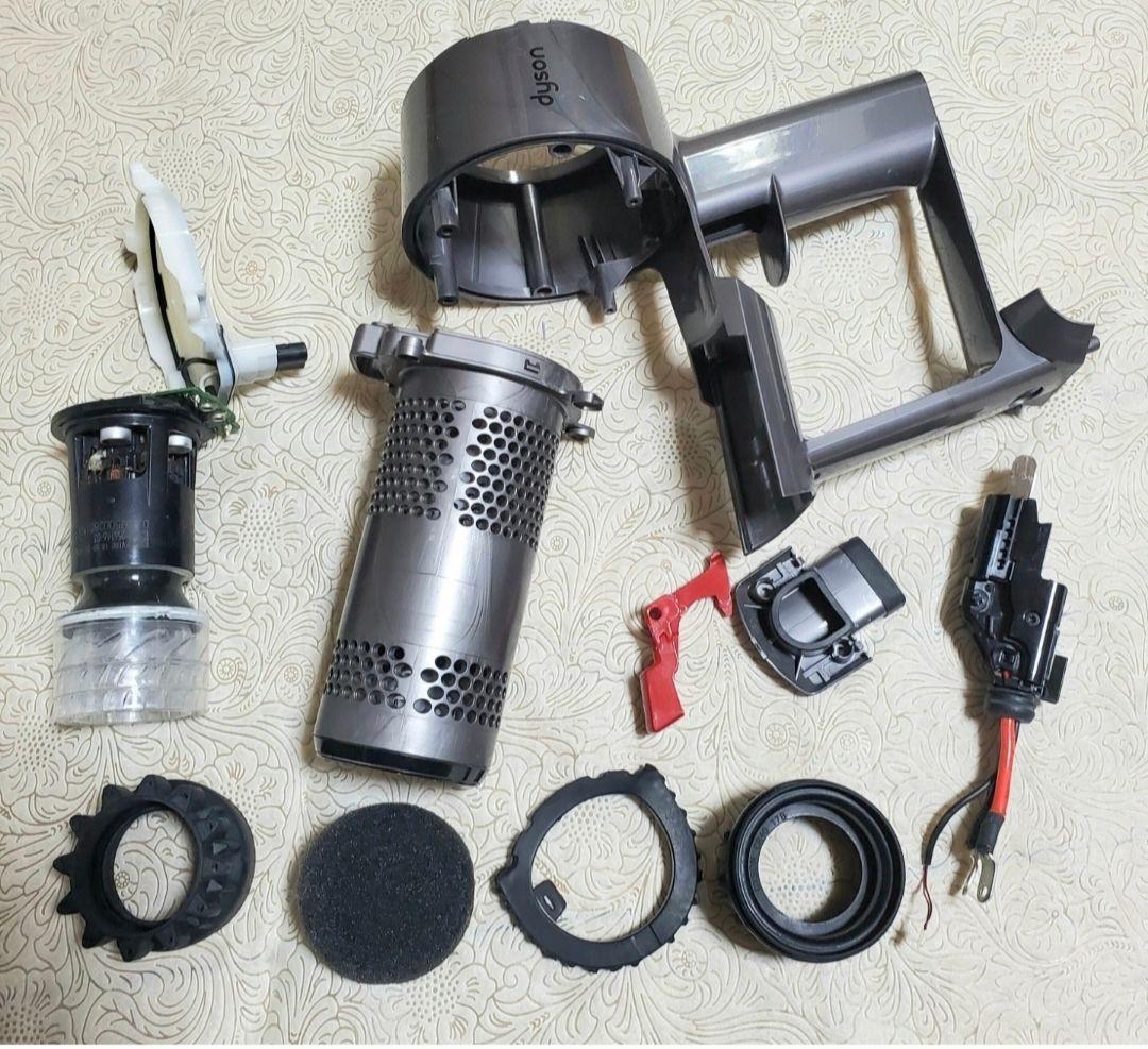 ダイソン掃除機SV15本体のみ