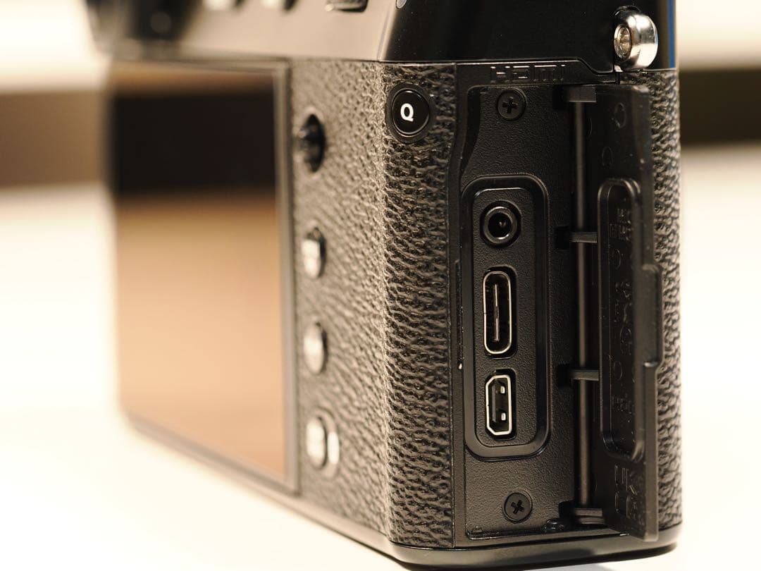 富士フイルム FUJIFILM X100VI 多言語モデル