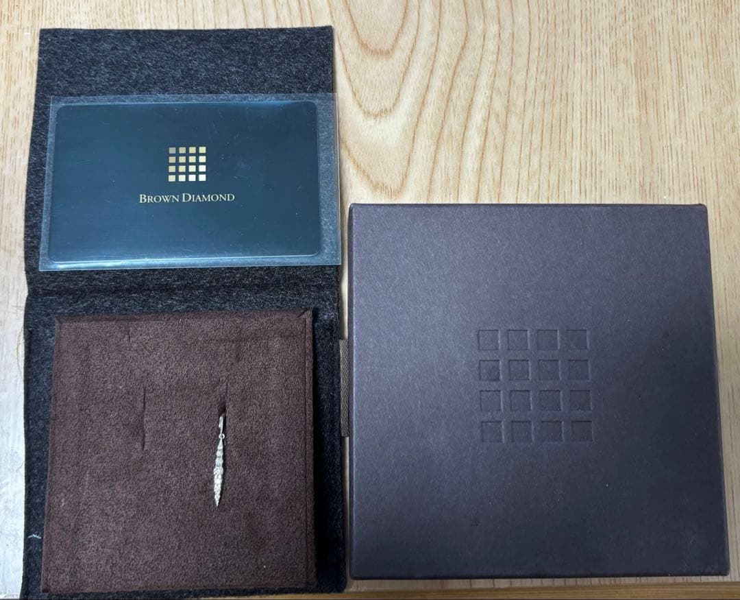 カシケイ　ネイキッド ピアス(片耳のみ）