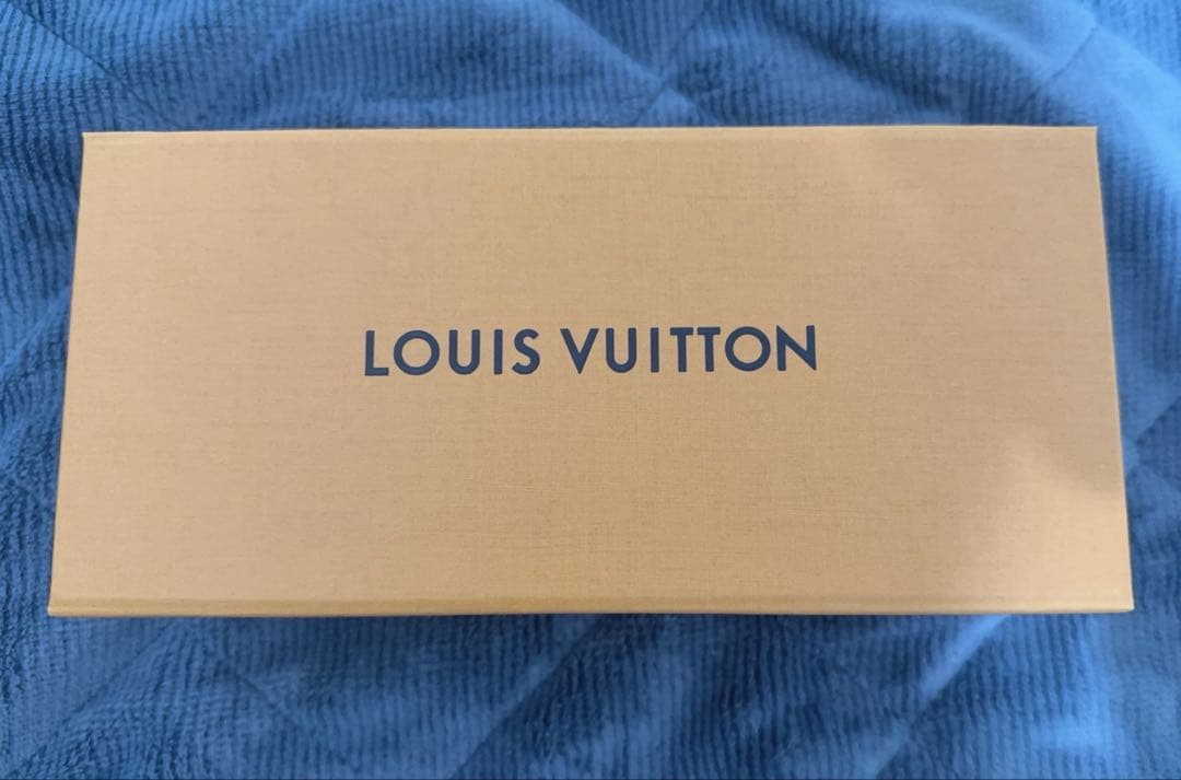 【未使用・最安値】 Louis Vuitton ワイヤレスイヤホン ピンク