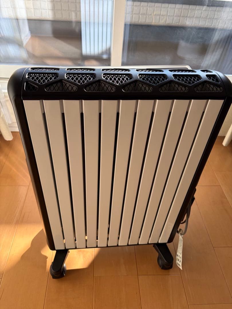 【美品】デロンギマルチダイナミックヒーターMDHAA15WiFi専用ハンガー付