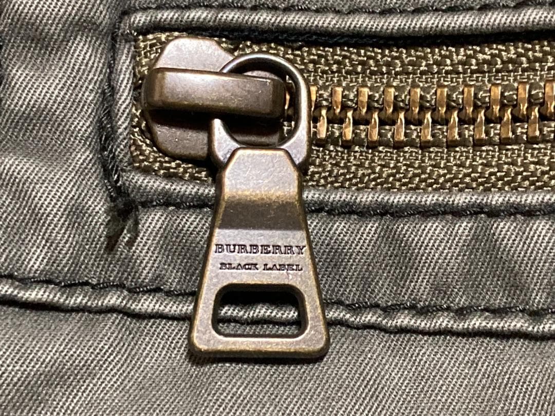 BURBERRY　BLACK LABEL　ミリタリージャケット　Mサイズ　カーキ