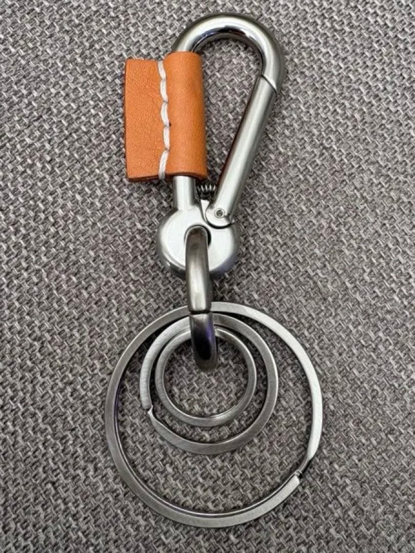 hender scheme カラビナ　キーリング　ベージュ