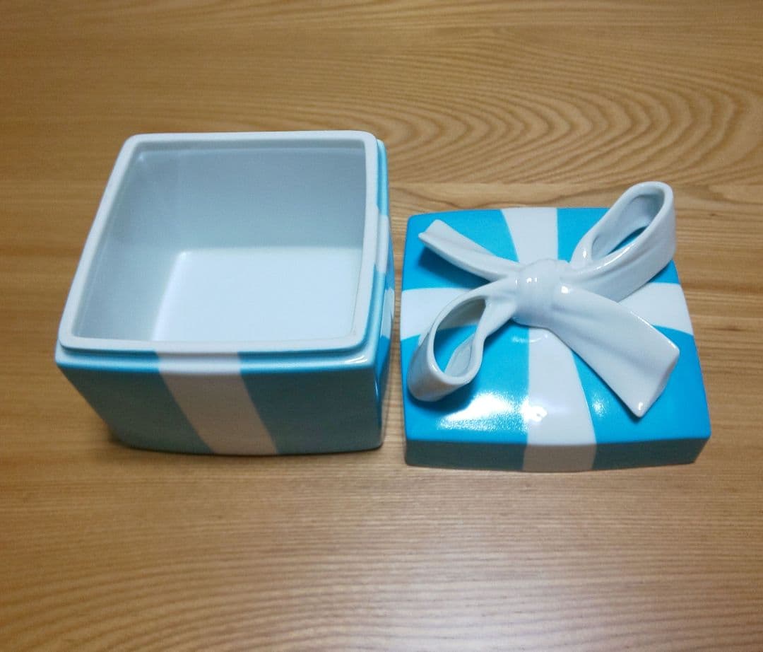 ティファニー ブルーボウボックス Lサイズ