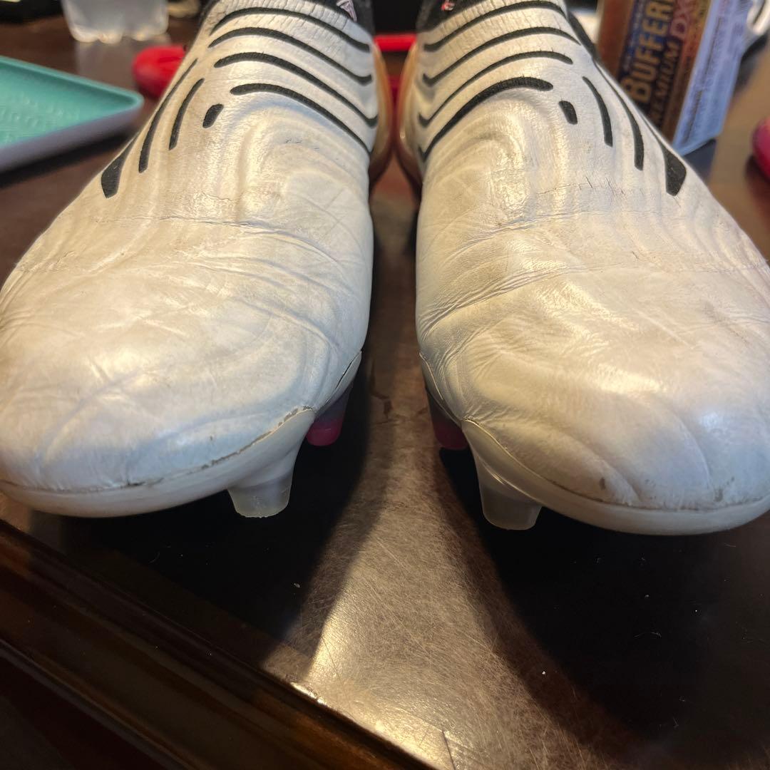 サッカースパイク　コパセンス　紐なし