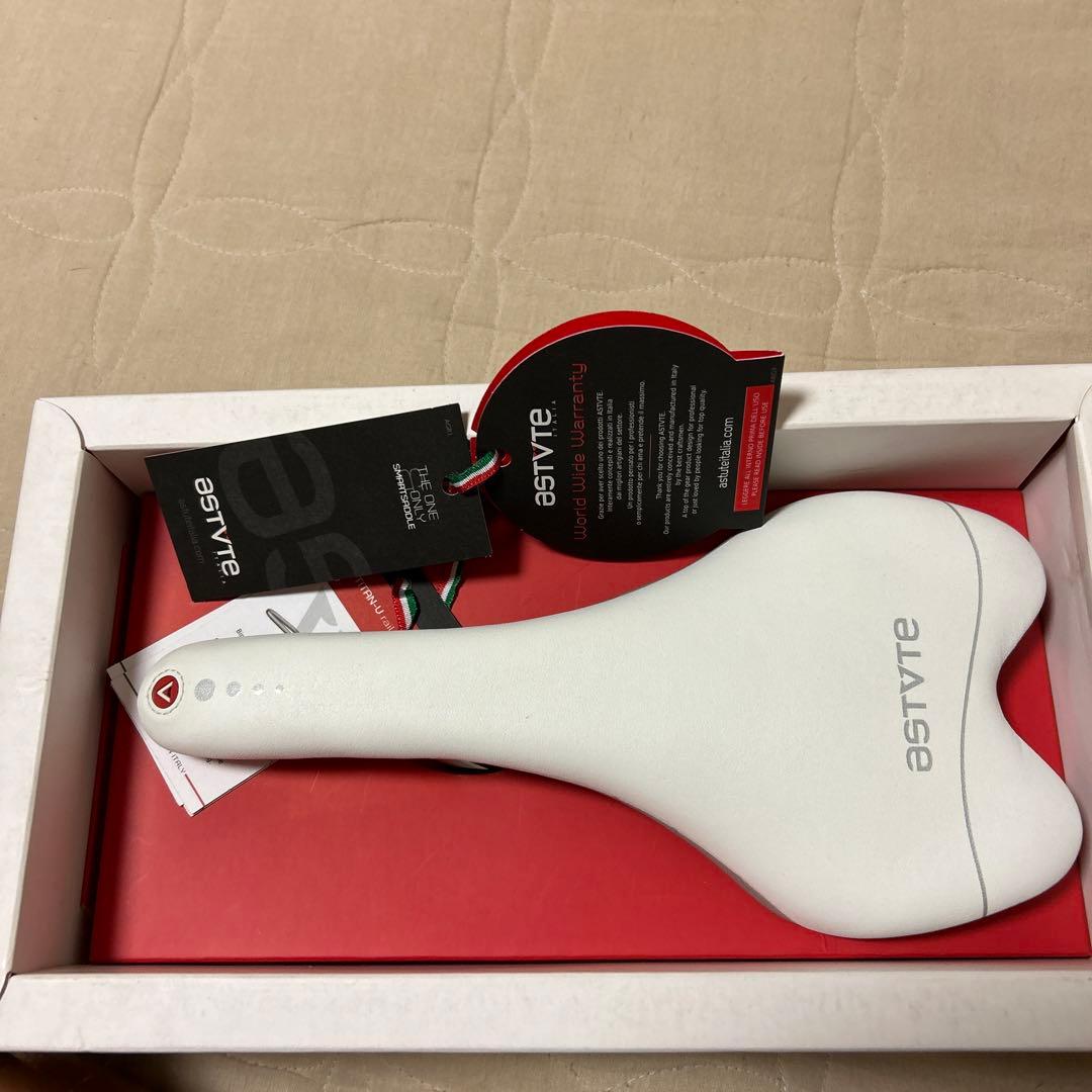 Astvte SkylineSR サドル