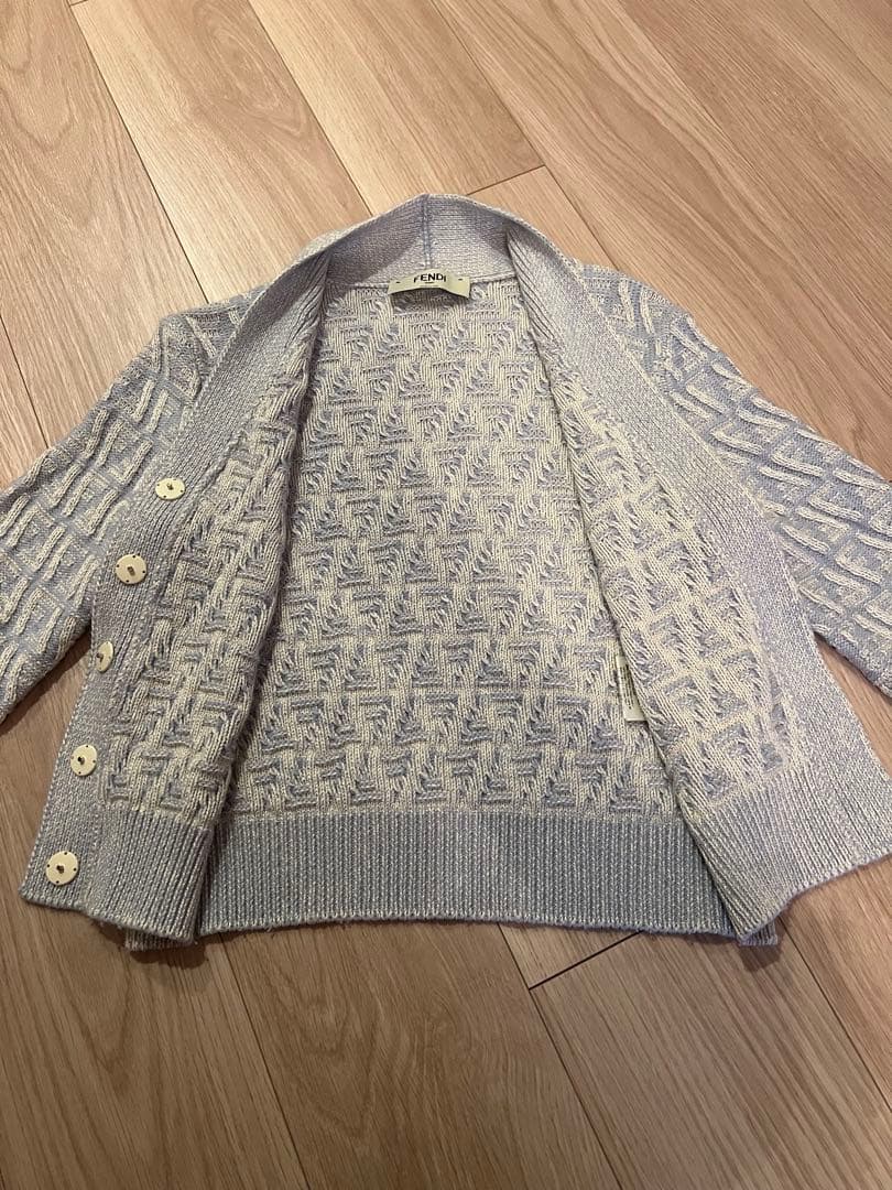 FENDI フェンディ　FFロゴカーディガン