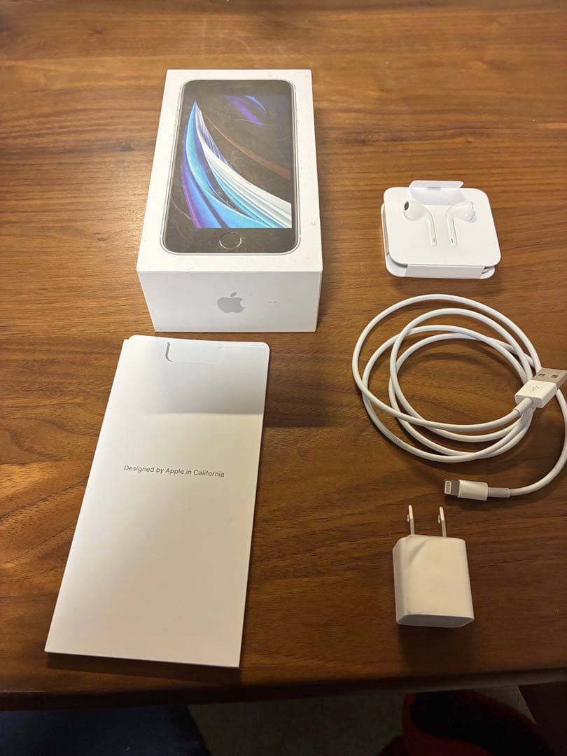 iPhone SE2 64GB ホワイト SIMロック無し