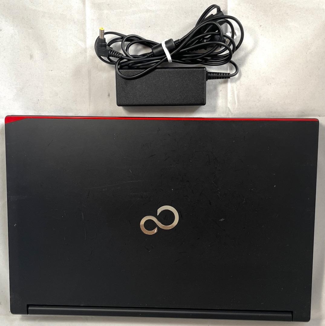 LIFEBOOK A576/P 第6世代Core i5-6300U Win11